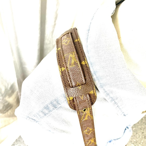 Louis Vuitton Messenger Bag 💯 Authentic! - Picture 13 of 16